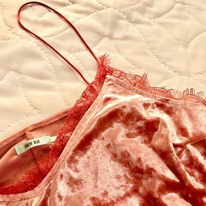 velvet tank top w lace trim | urban outfitters